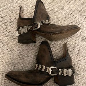 Freebies by Stephen Blade booties